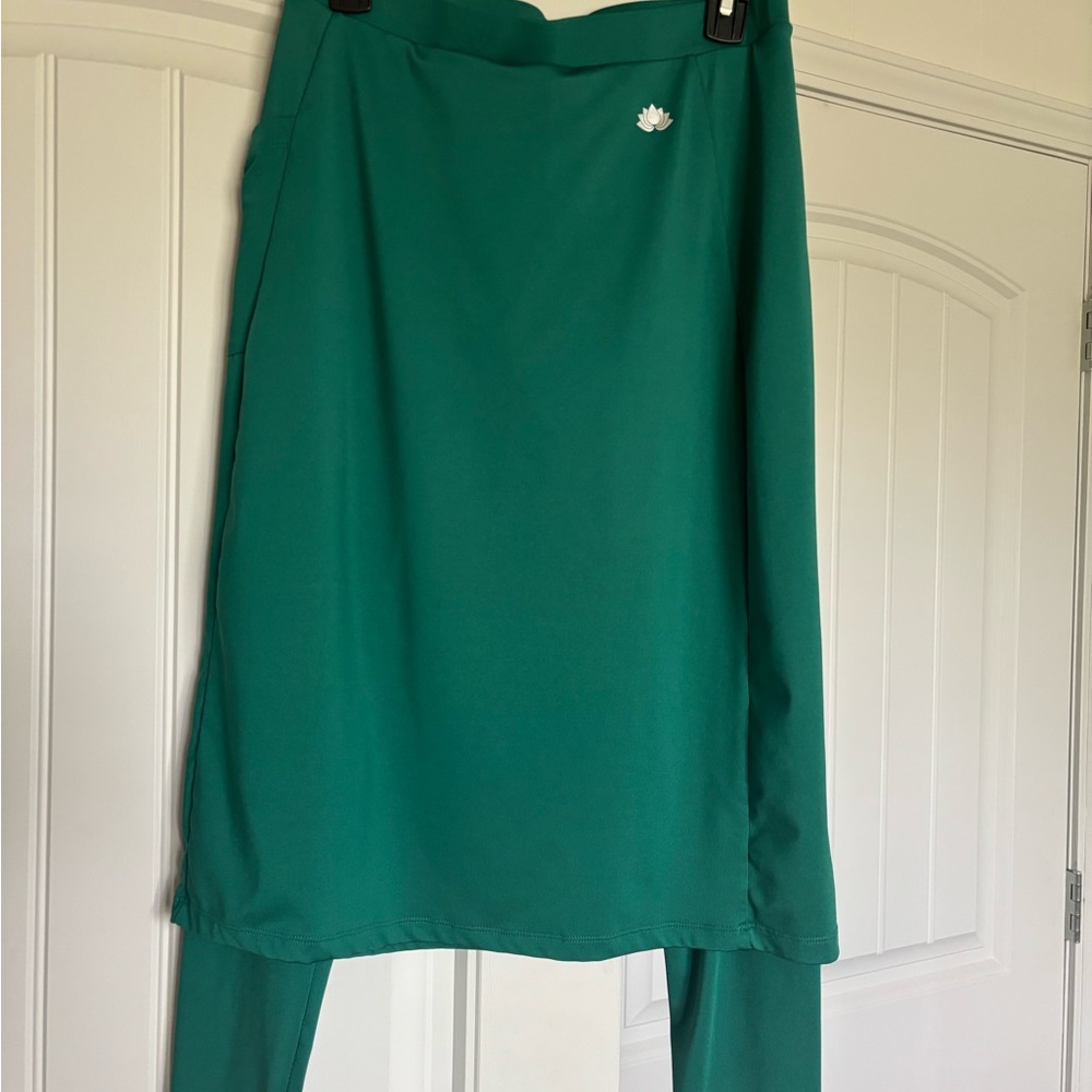 Aventurine Snoga 26” Fit Skirt